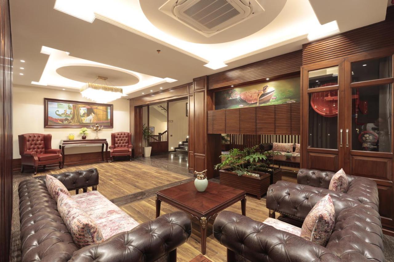Welcomheritage Elysium Resort & Spa Шімла Екстер'єр фото