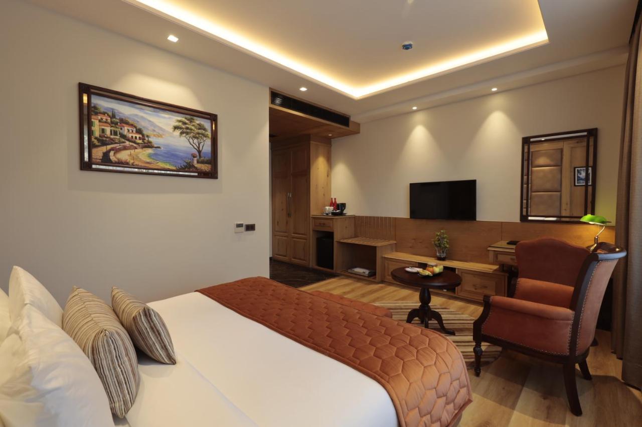 Welcomheritage Elysium Resort & Spa Шімла Екстер'єр фото